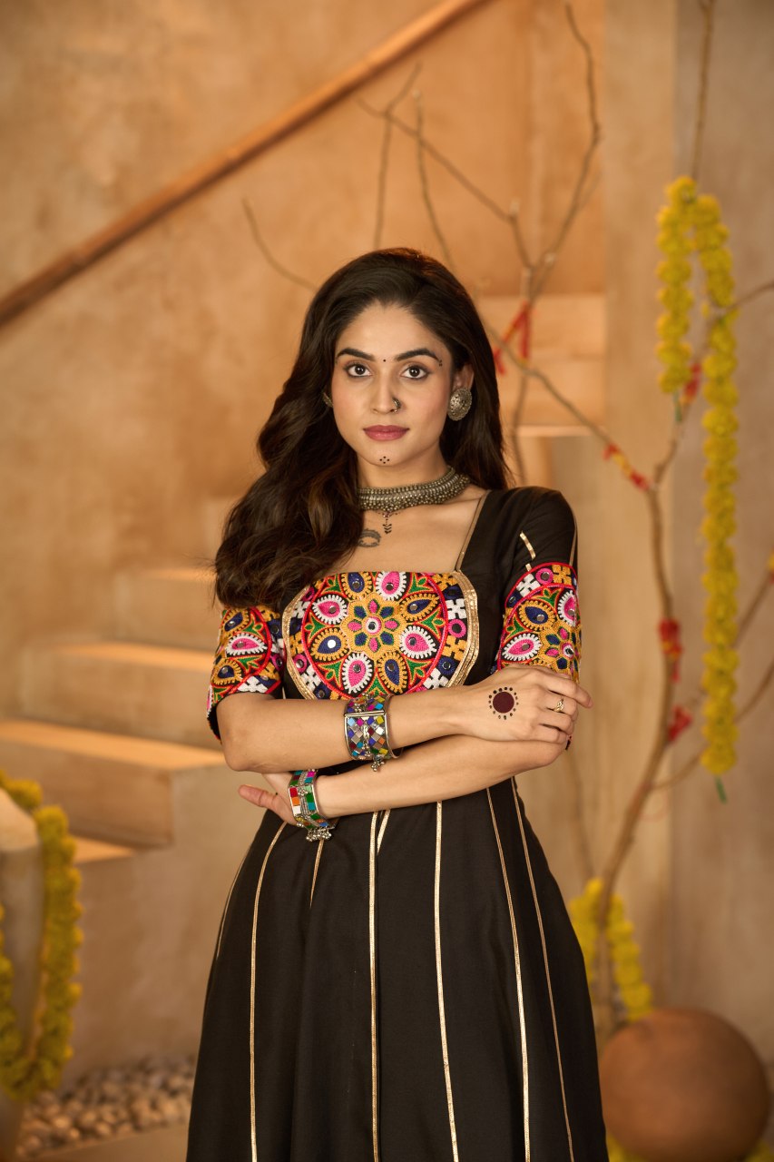 Designer Embroidered Kurti With Pant Perfect For Garba Night
