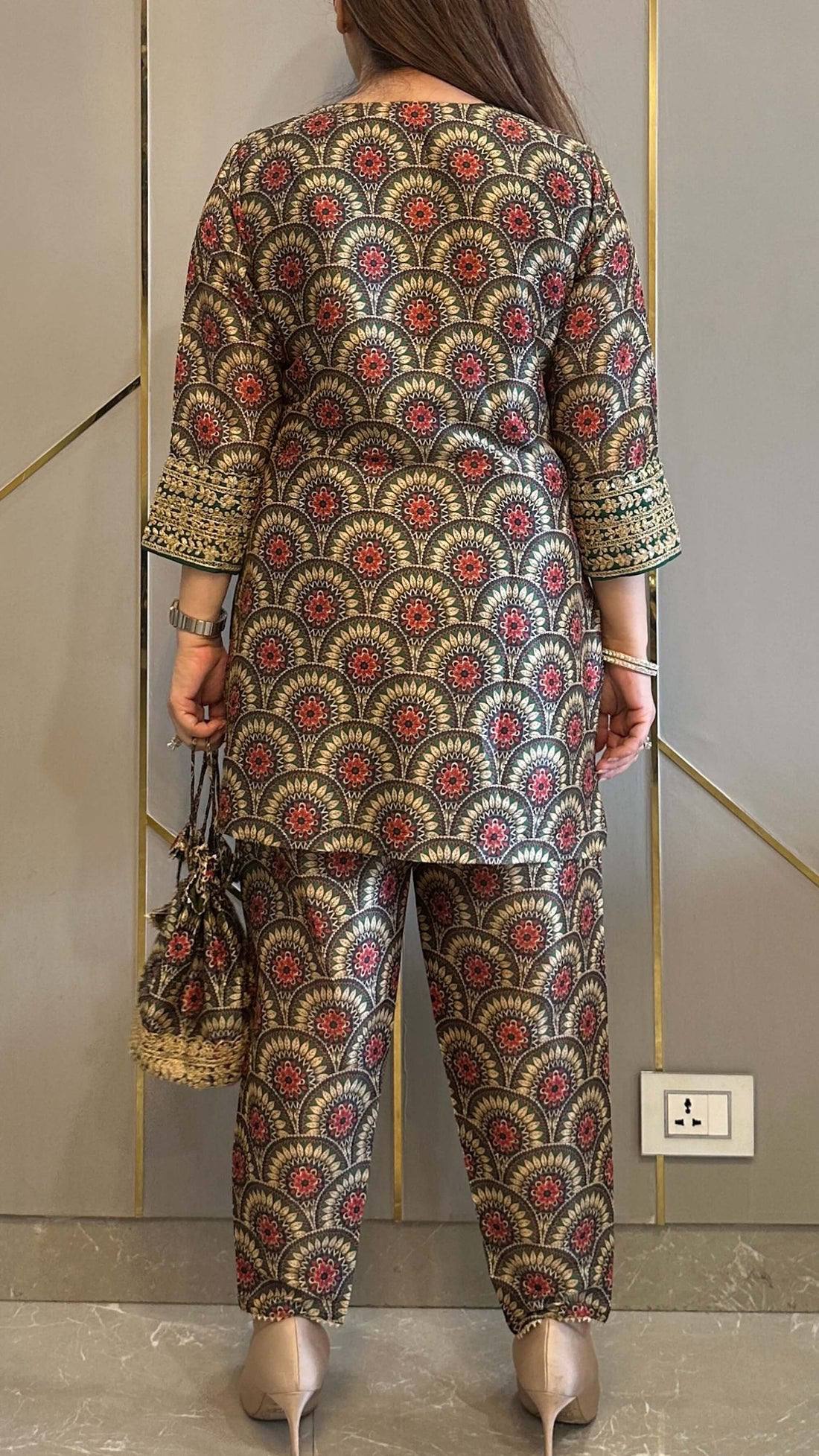 Premium Printed Mul Cotton Co-Ord Set for Women | Embroidered Neck & Daman Work | Festive & Casual Wear Collection HE-BUY-(D)-1124
