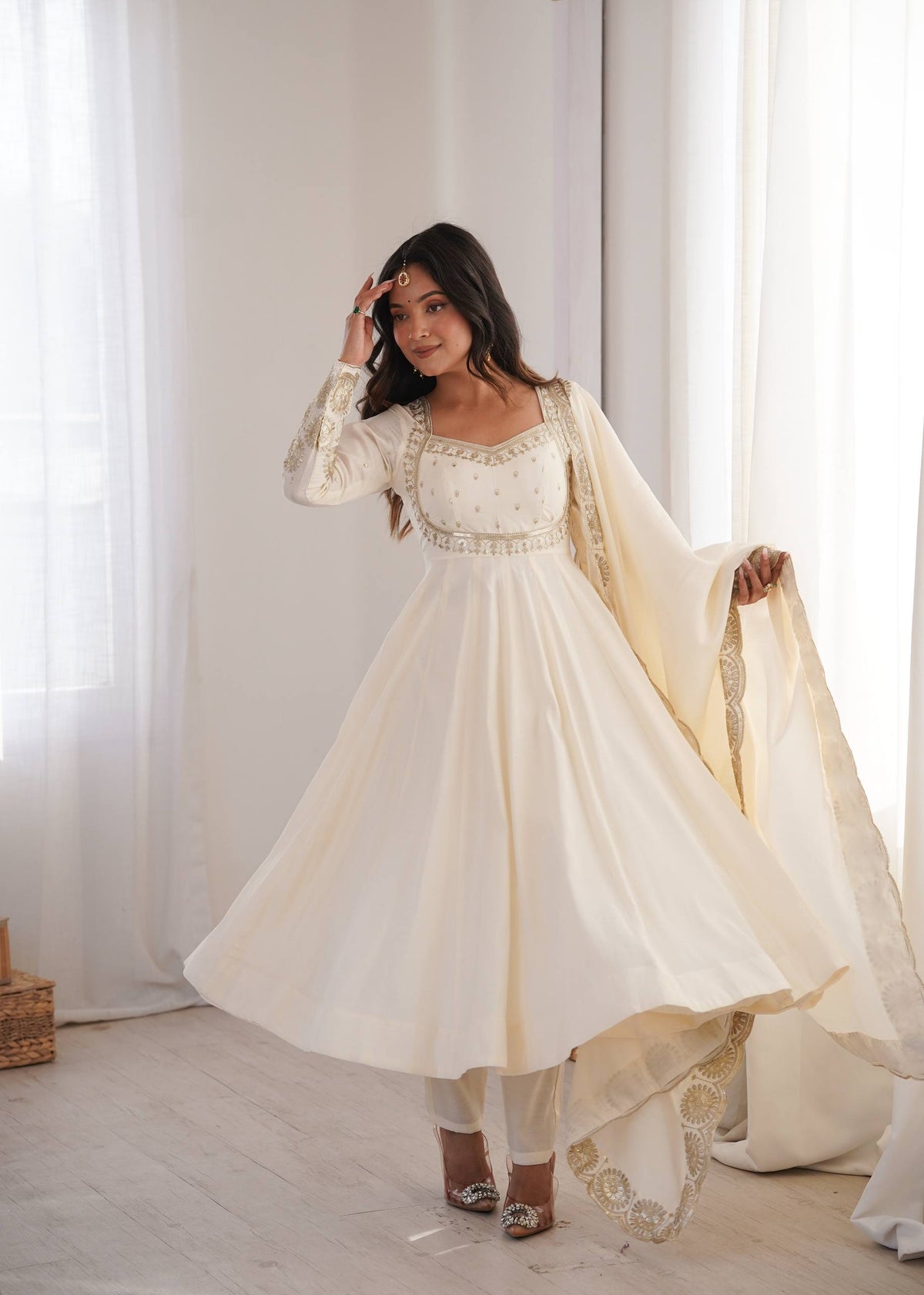 Premium Roman Silk Embroidered Anarkali Suit Set with Bottom & Chanderi Dupatta | Designer Party & Festive Wear HE-BUY-(S)-5026