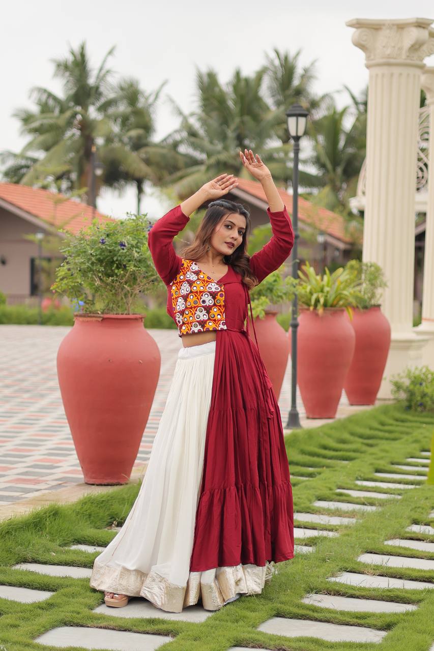 Premium Navratri Special Gamathi Work Lehenga Choli for Women | Pure Cotton with Mirror Work | 6-Meter Flared Garba & Dandiya Collection (A)118