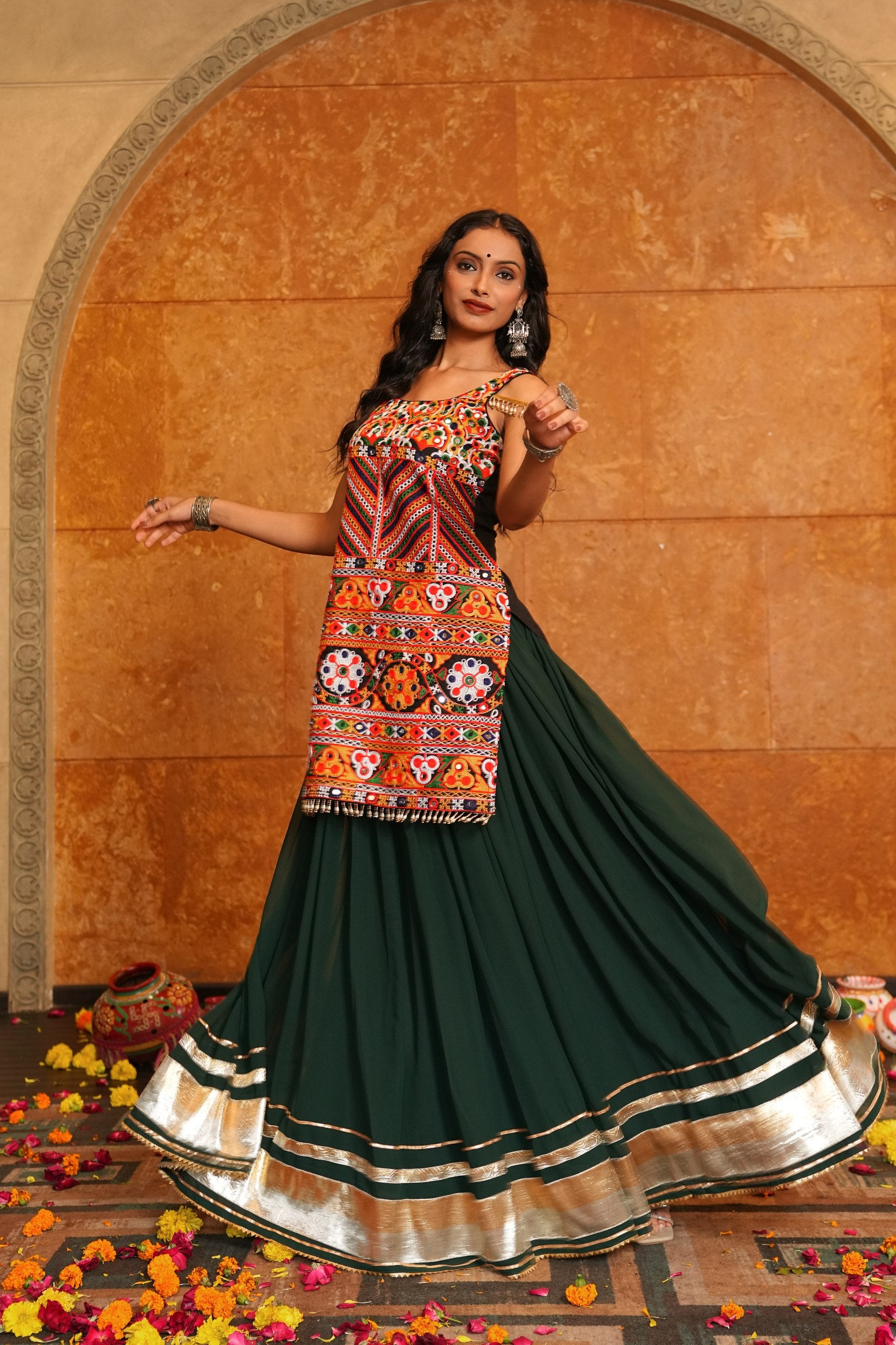 Celebrate Navratri in style with this elegant and vibrant Chaniya Choli set