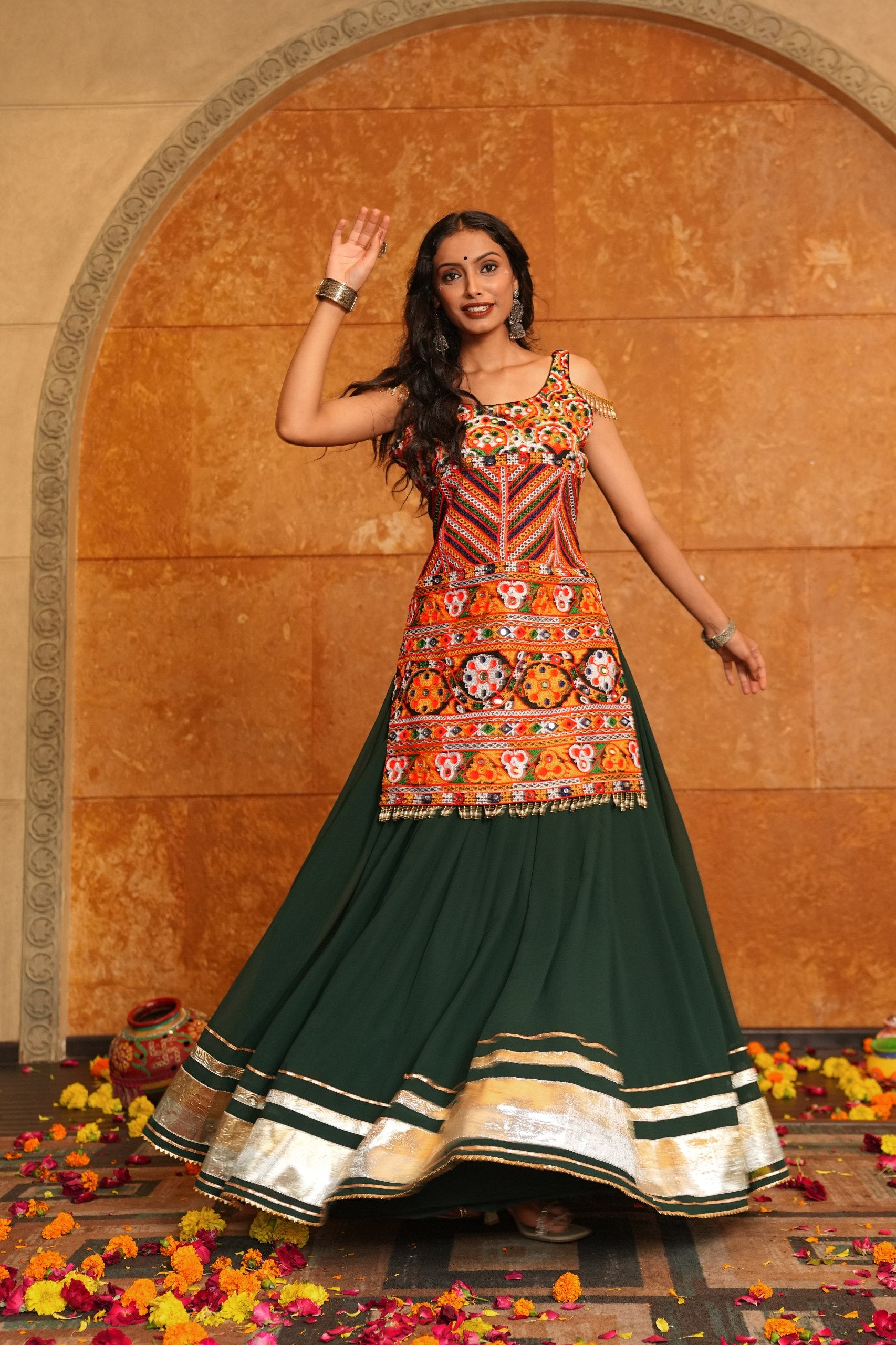 Celebrate Navratri in style with this elegant and vibrant Chaniya Choli set