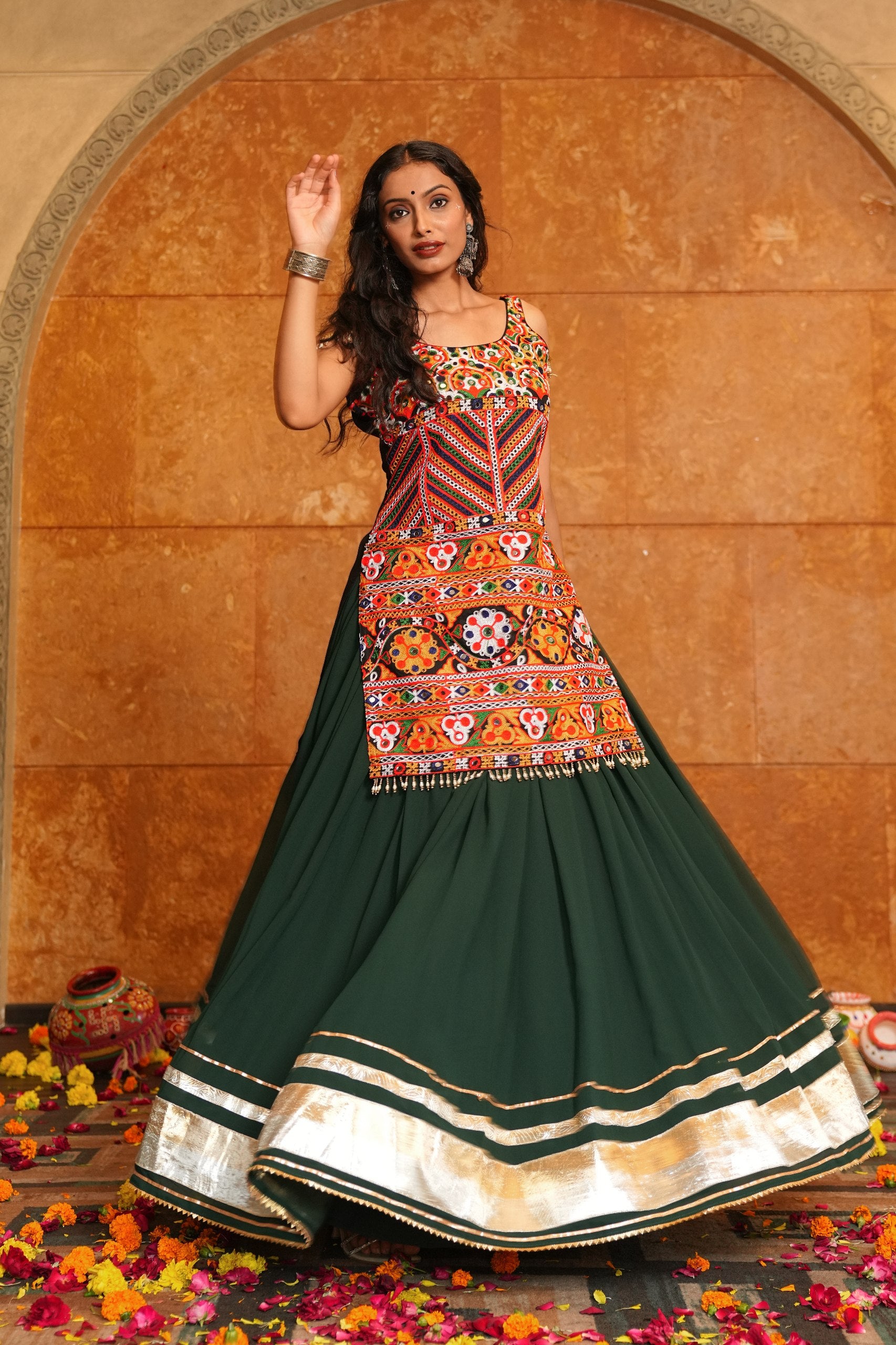 Celebrate Navratri in style with this elegant and vibrant Chaniya Choli set